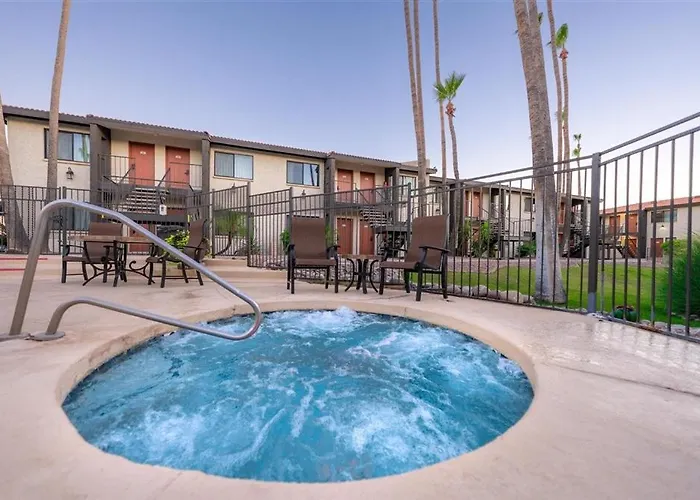 143 Fully Furnished 1br Suite-pet Friendly * Scottsdale