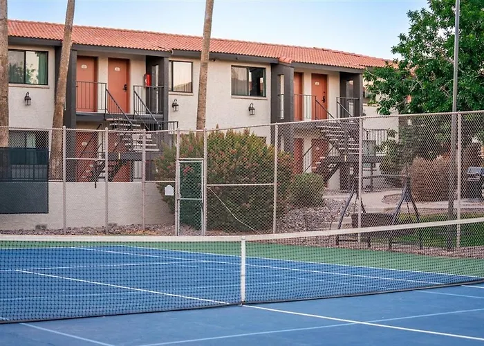 143 Fully Furnished 1br Suite-pet Friendly Apartment